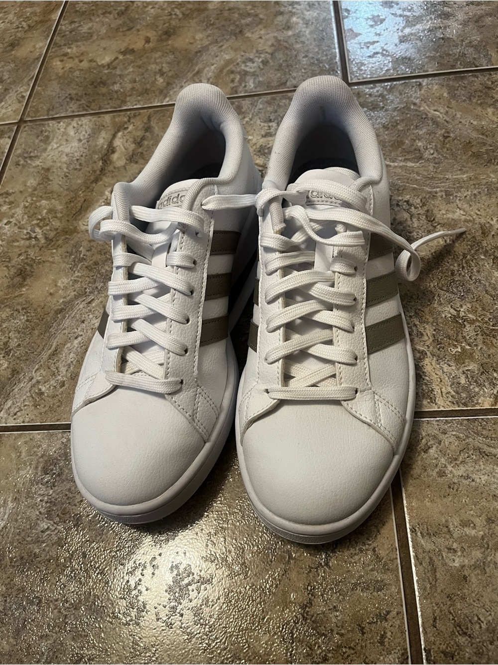 adidas QT Racer 2.0 Sneakers with Gray Stripes